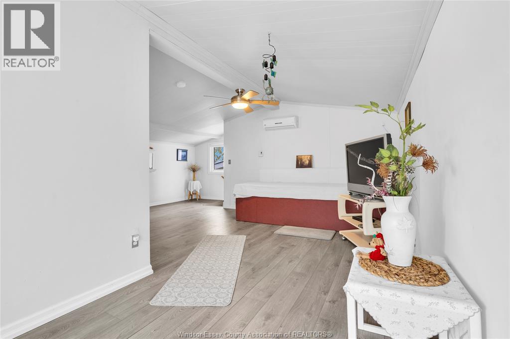 91 WILLOW BEACH - 23