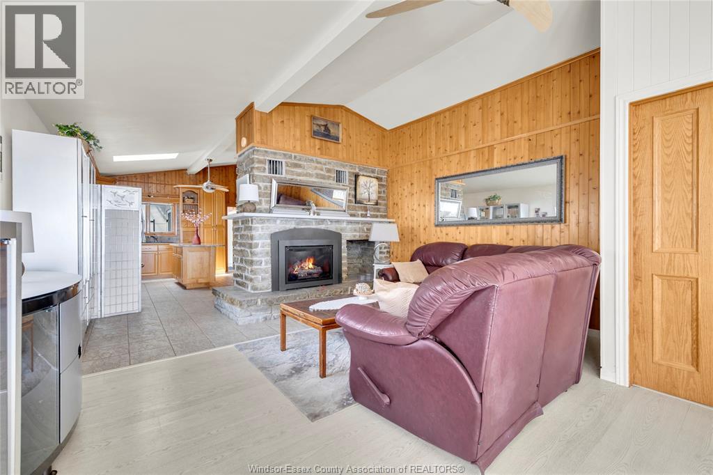 91 WILLOW BEACH - 40