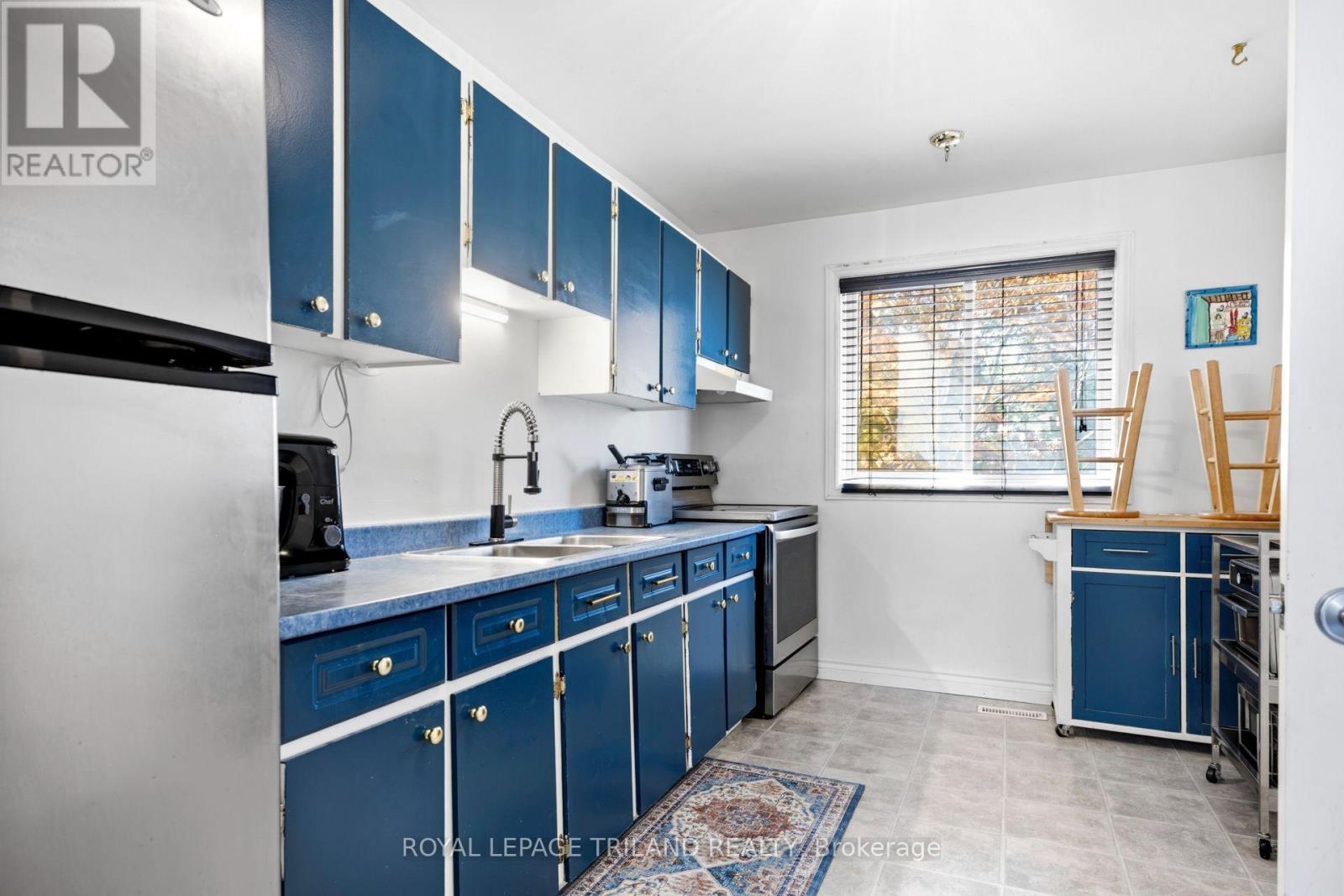 #30 775 OSGOODE DRIVE - Image 9