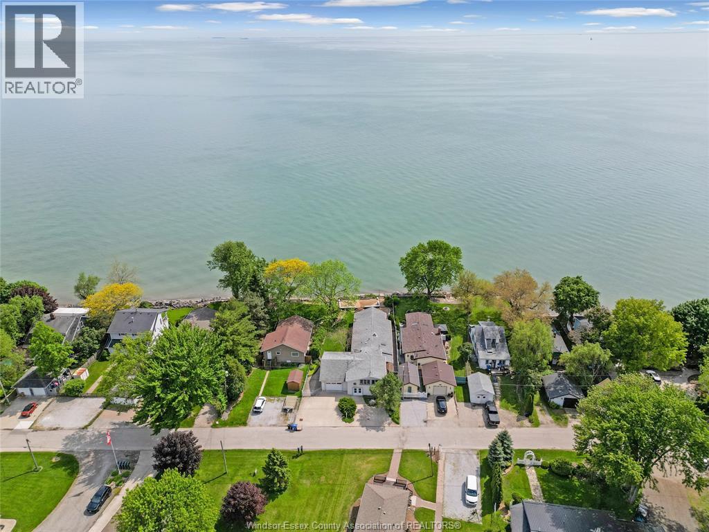 91 WILLOW BEACH, Amherstburg — photo 2