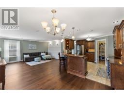 528 St. Thomas Line thumbnail 11