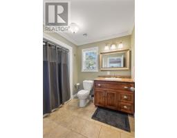 528 St. Thomas Line thumbnail 32