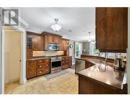 528 St. Thomas Line thumbnail 7