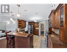 528 St. Thomas Line thumbnail 9