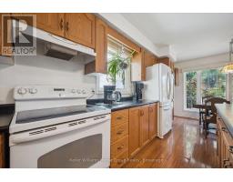 28 Peglar Crescent, Centre Wellington, ON N1M3T3 Photo 11