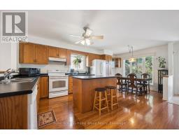 28 Peglar Crescent, Centre Wellington, ON N1M3T3 Photo 14