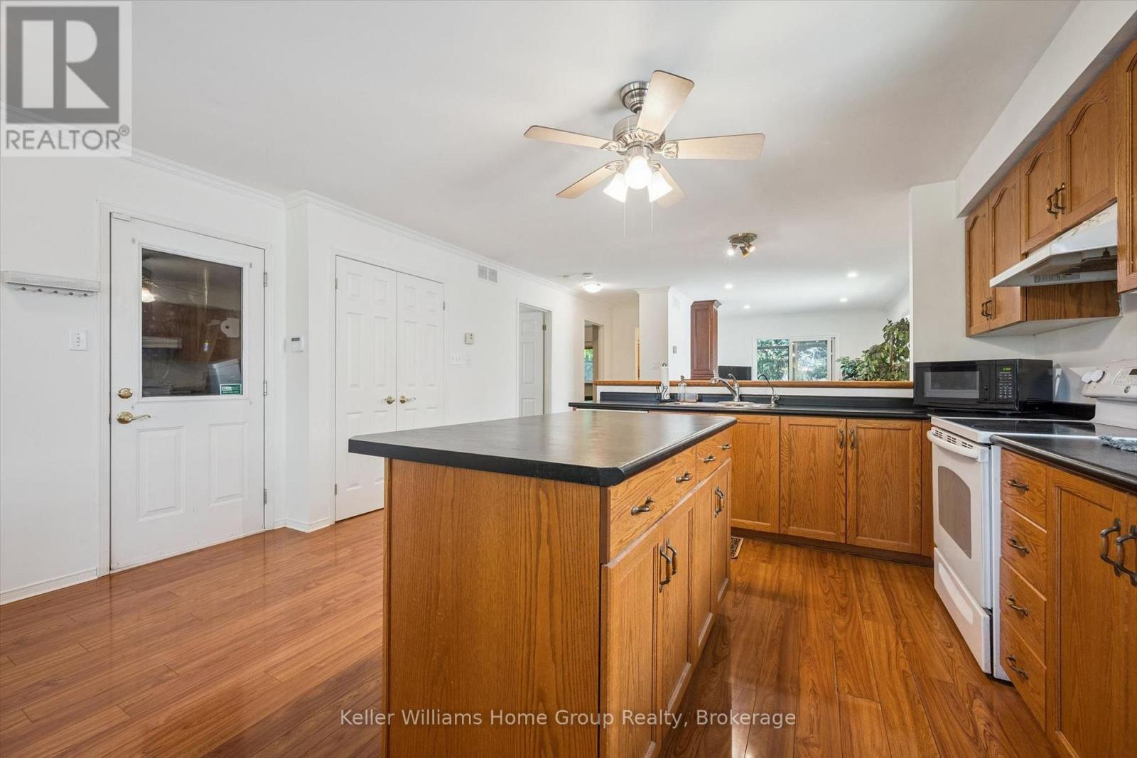 28 PEGLAR CRESCENT - Image 8