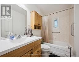 28 Peglar Crescent, Centre Wellington, ON N1M3T3 Photo 22
