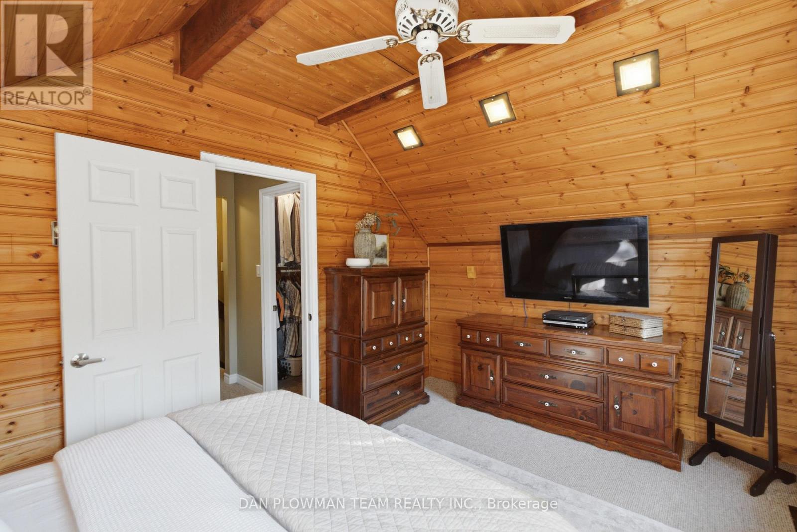 9 VALLEY ROAD - Image 24