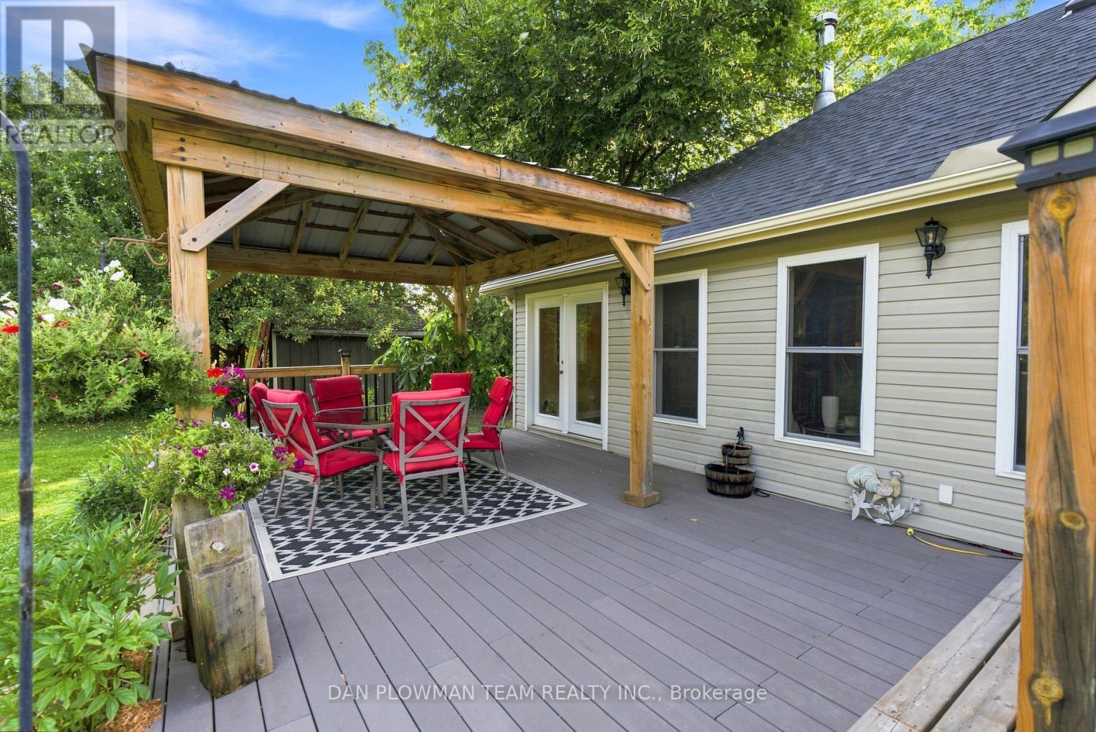 9 VALLEY ROAD - Image 33