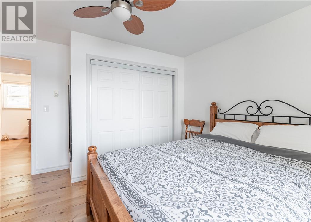 1433 West Bay Road - 15