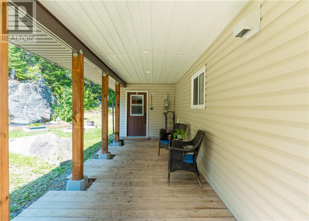 1433 West Bay Road - 21