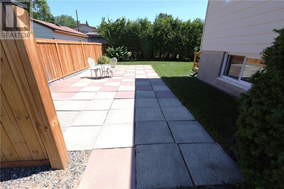 1556 Yarmouth Street - Image 54