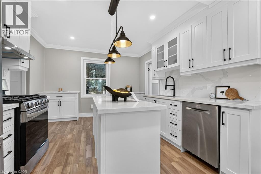 793 STEELE Street - 19