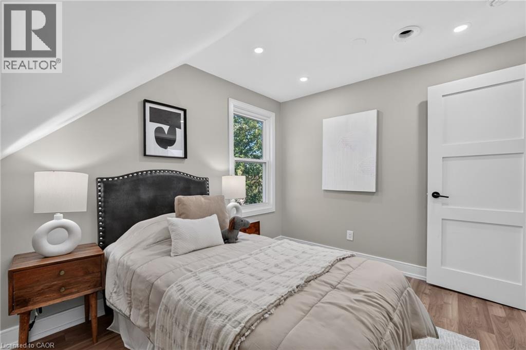 793 STEELE Street - 31