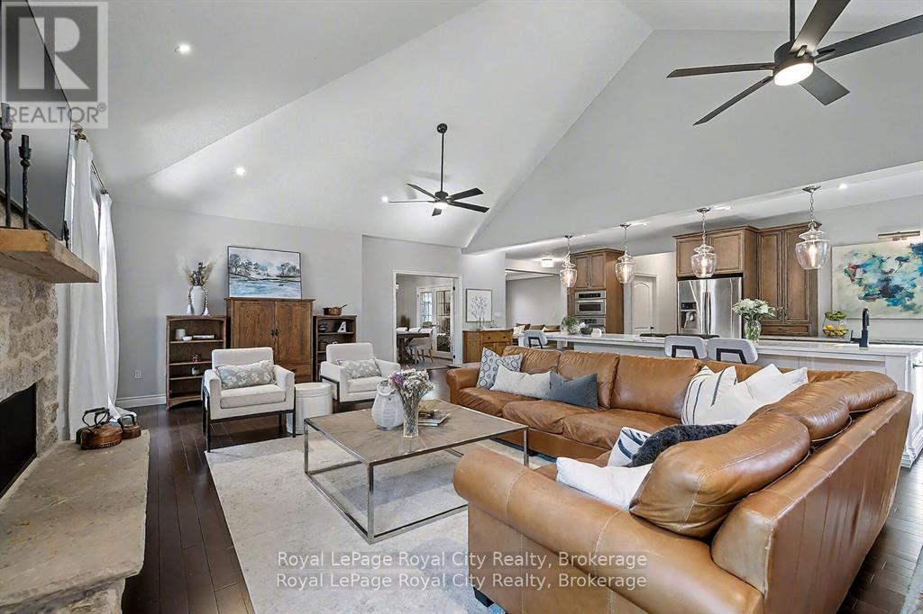 8 ZADUK PLACE - Image 15