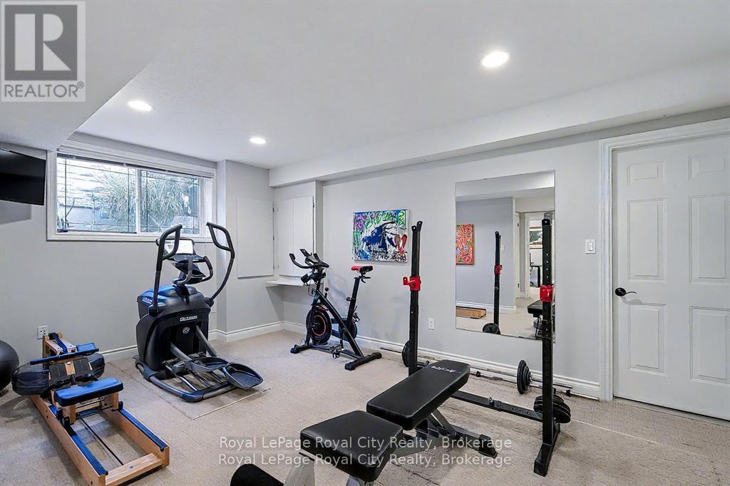 8 ZADUK PLACE - Image 29