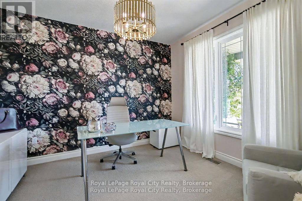 8 ZADUK PLACE - Image 4