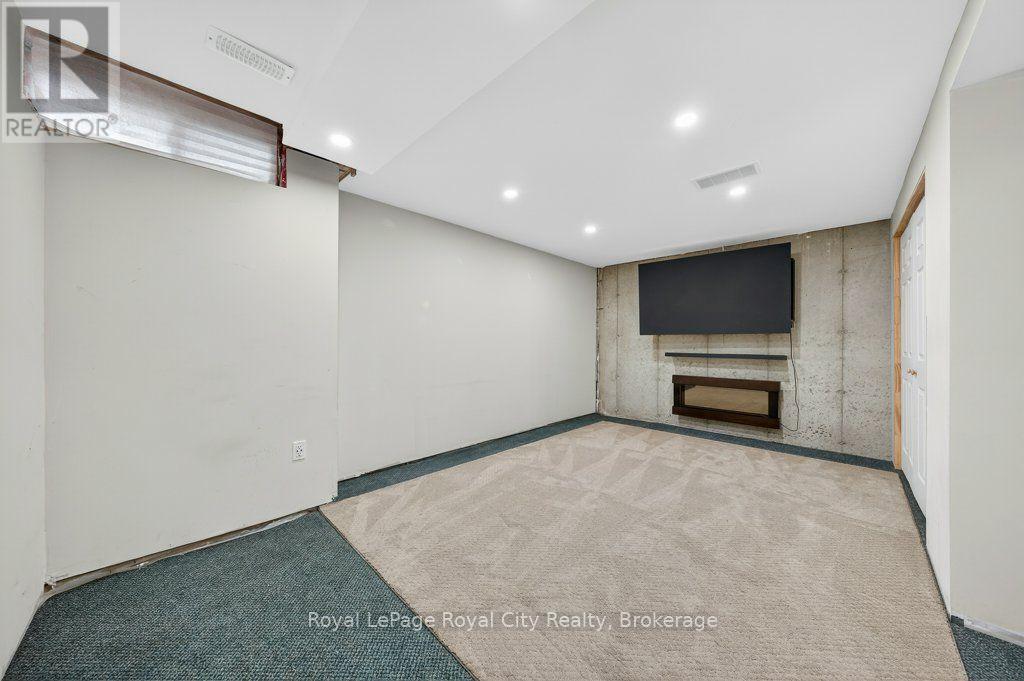 #37 66 RODGERS ROAD - Image 30