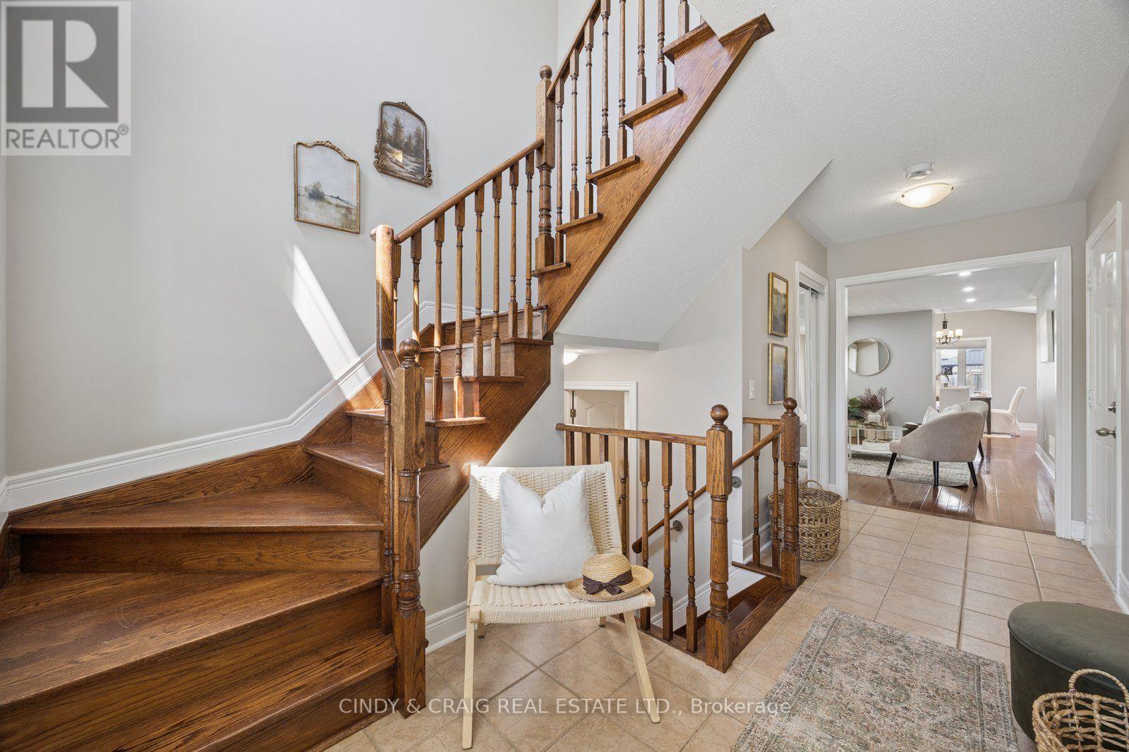 82 DEWELL CRESCENT - 2