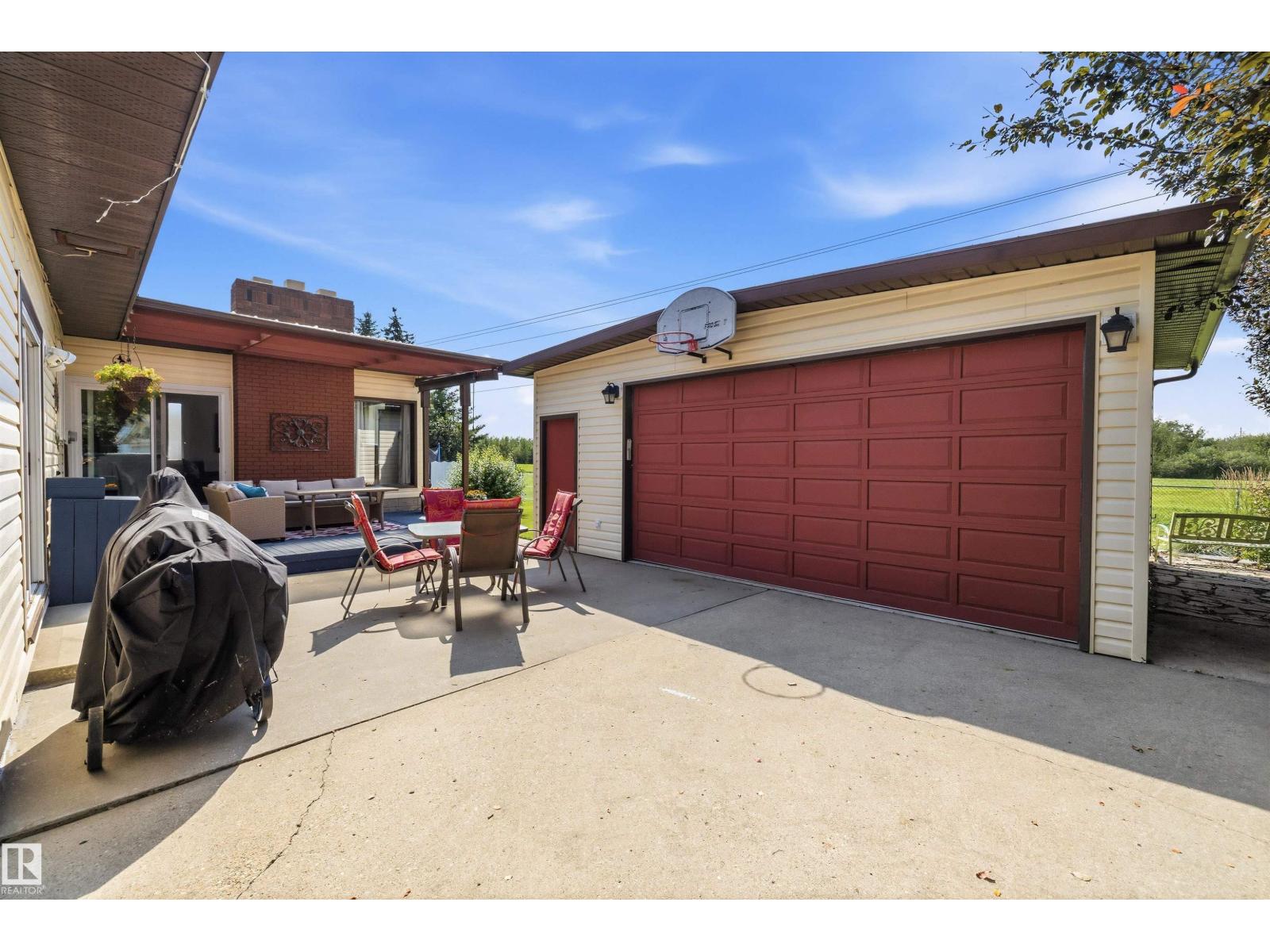 1108 MOYER DR NW - 52
