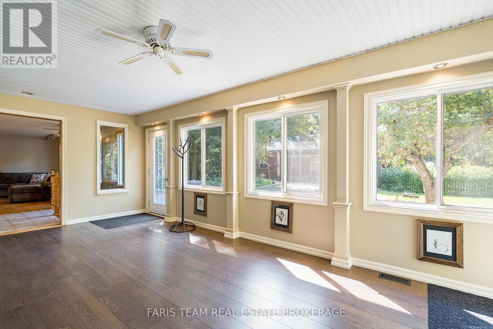 2554 CHAMPLAIN ROAD - 17