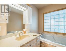 2554 Champlain Road, Tiny, ON L9M0C3 Photo 25
