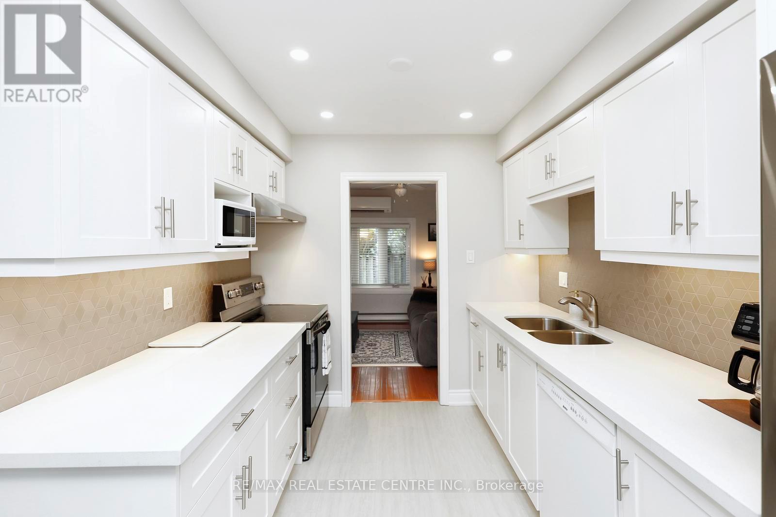 #3 341 WILSON DRIVE - 2