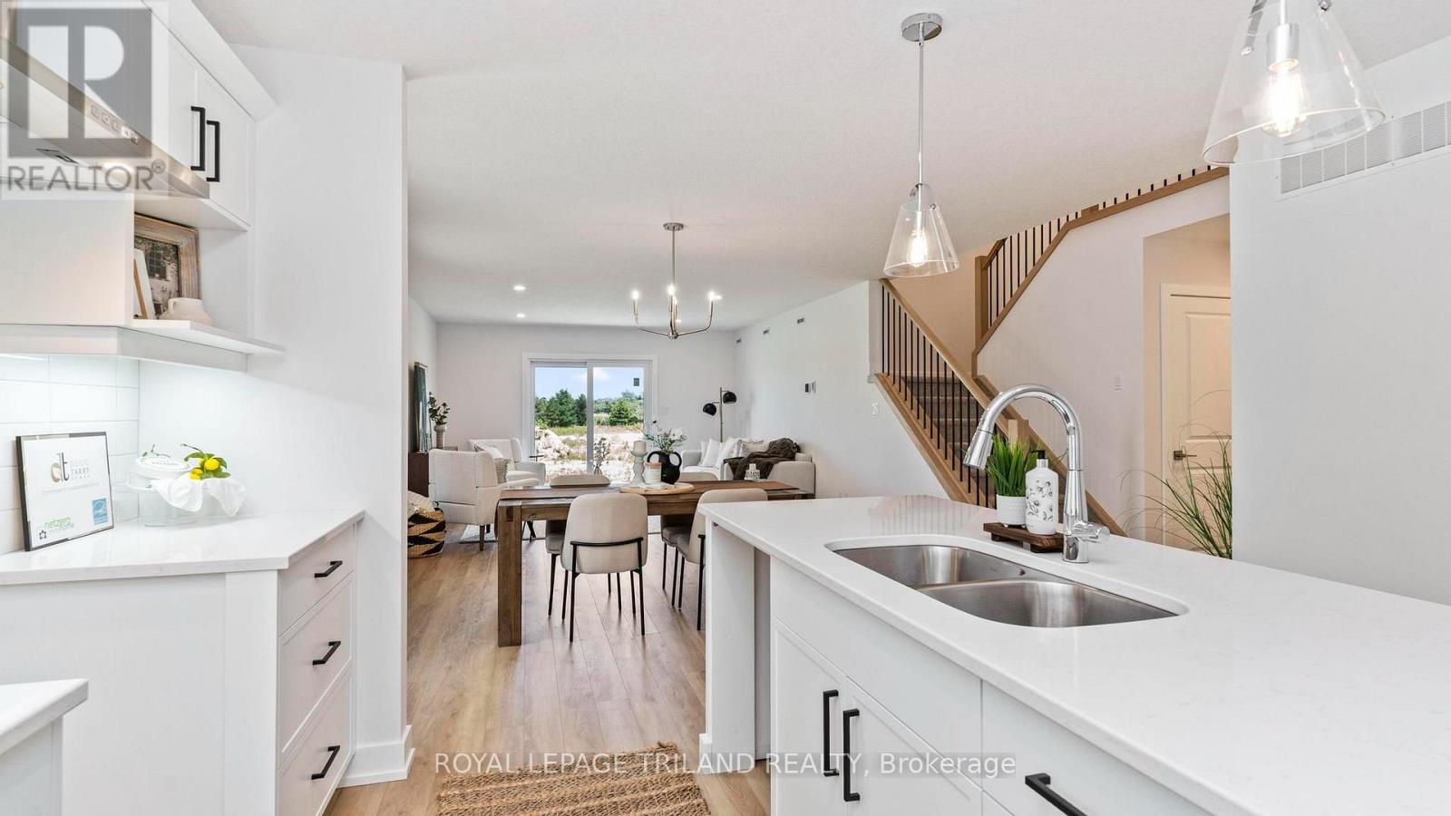 95 STYLES DRIVE - Image 9