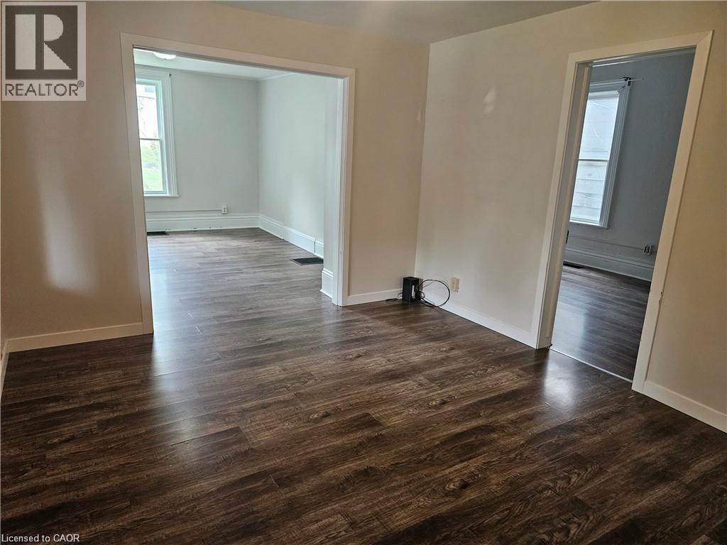 15 CEDAR Street, Aylmer — photo 2