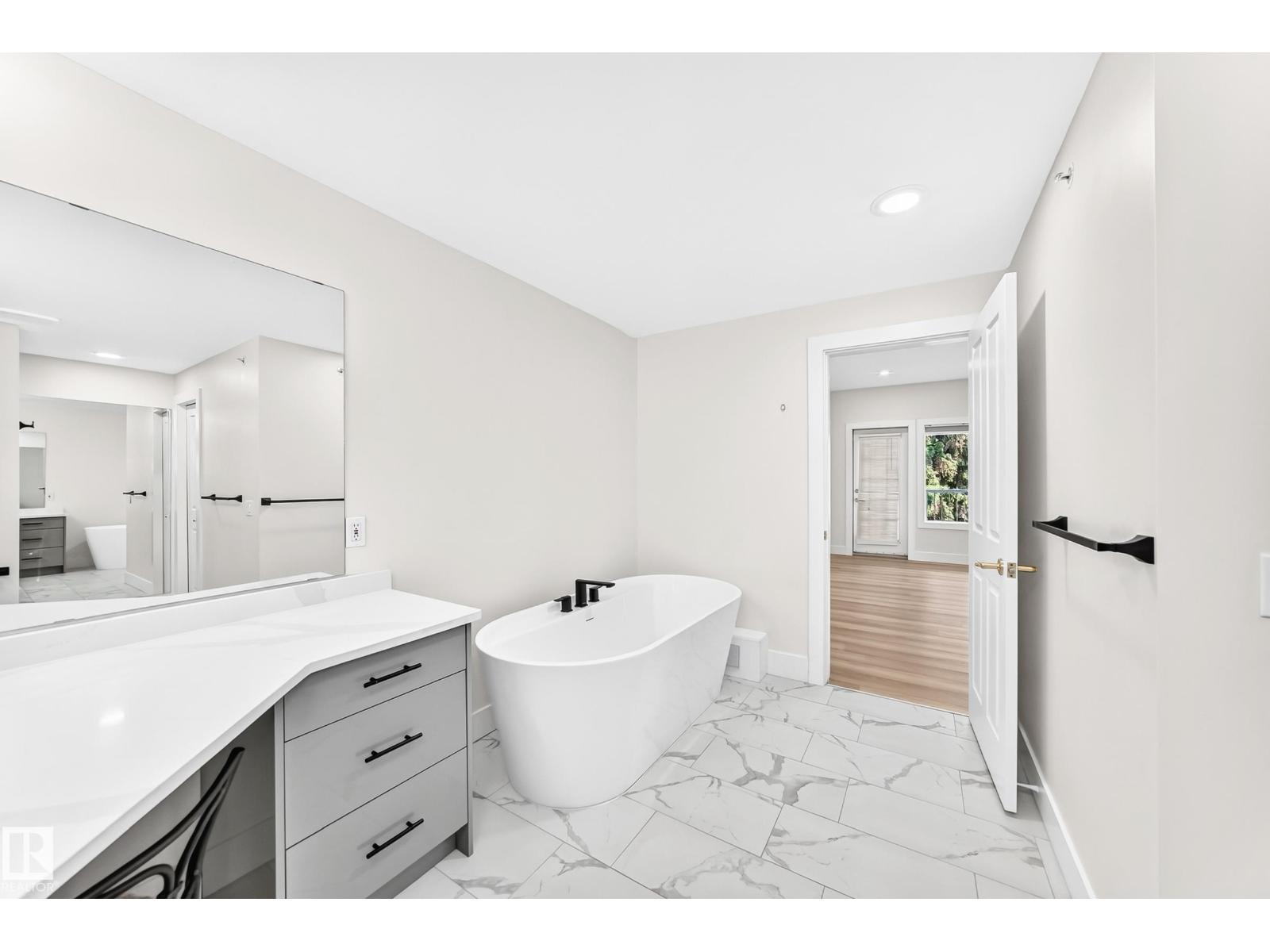 #308 11650 79 Avenue NW - 29