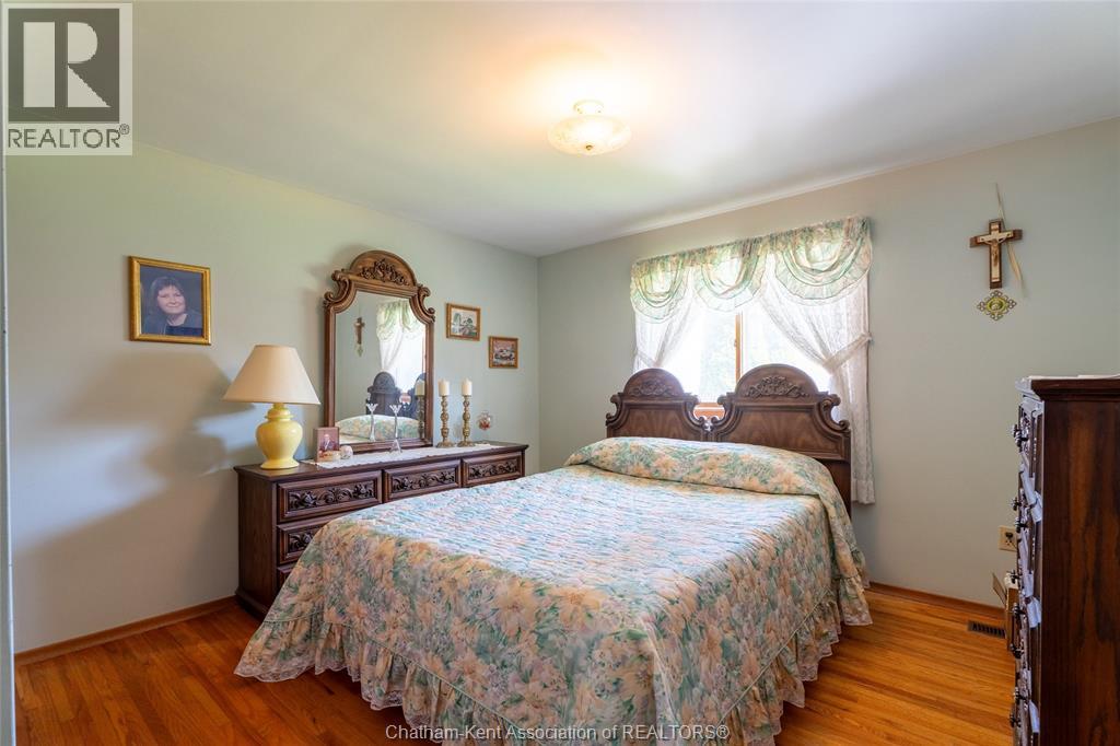 22 PEMBROKE CRESCENT - 17