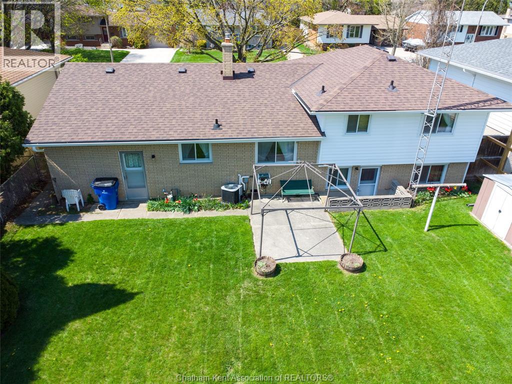 22 PEMBROKE CRESCENT - 2