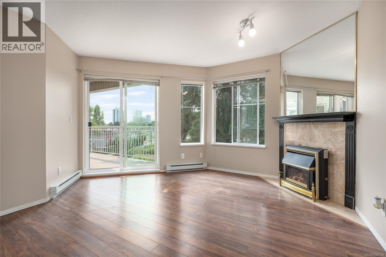 #206 24 Prideaux St - 18