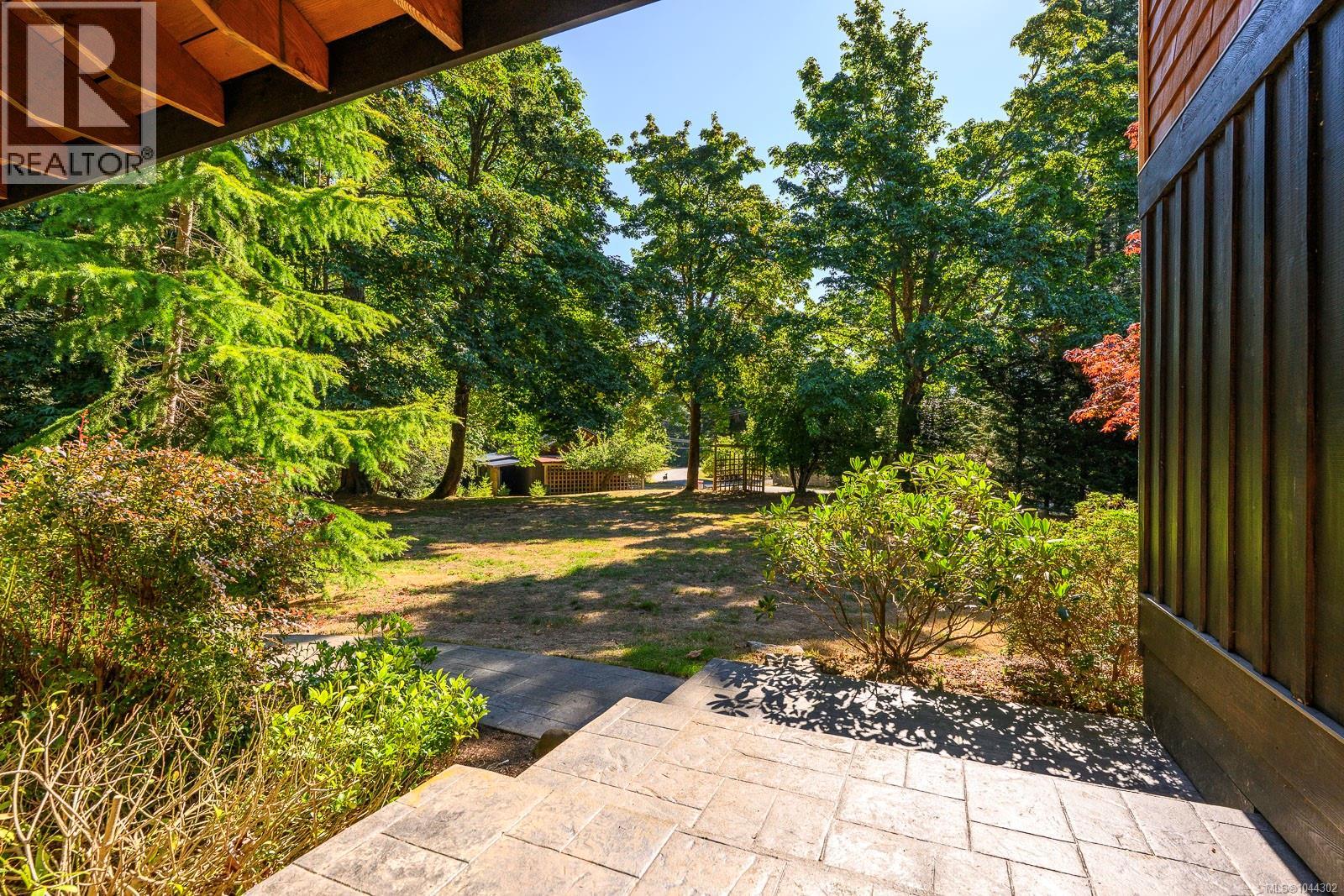 1918 Chelsea Rd - Image 22