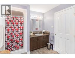 102 Willow Lane, Grimsby, ON L3M5P7 Photo 29