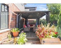 102 Willow Lane, Grimsby, ON L3M5P7 Photo 45