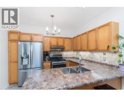 102 Willow Lane, Grimsby, ON L3M5P7 Photo 14