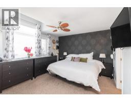 102 Willow Lane, Grimsby, ON L3M5P7 Photo 24