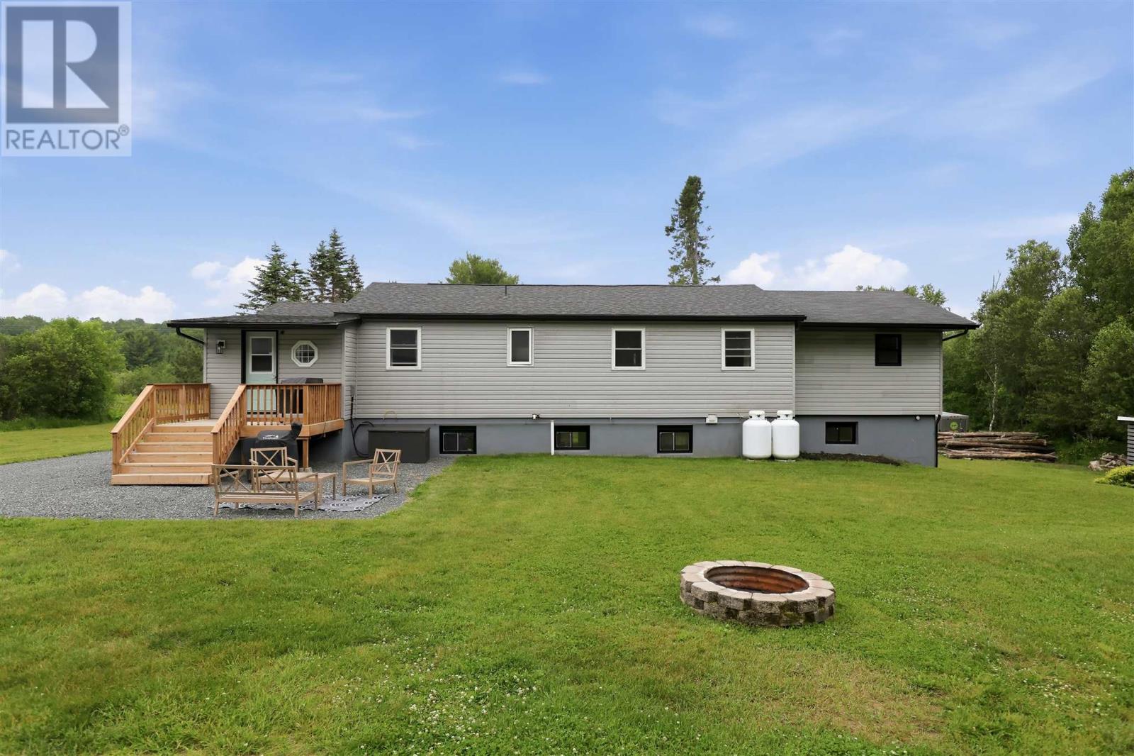 608 Robb RD - Image 33