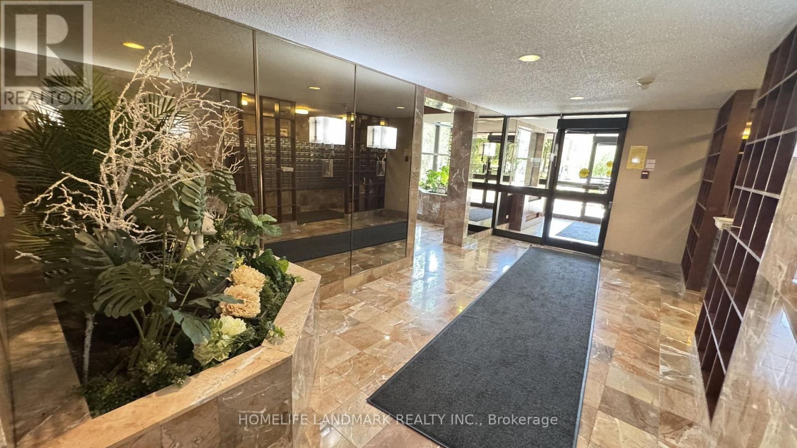 #707 100 COUNTY COURT BOULEVARD - 8