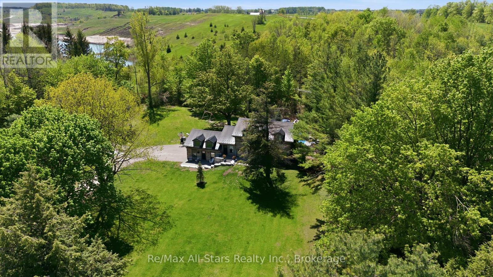 24 THE PINES LANE - 8