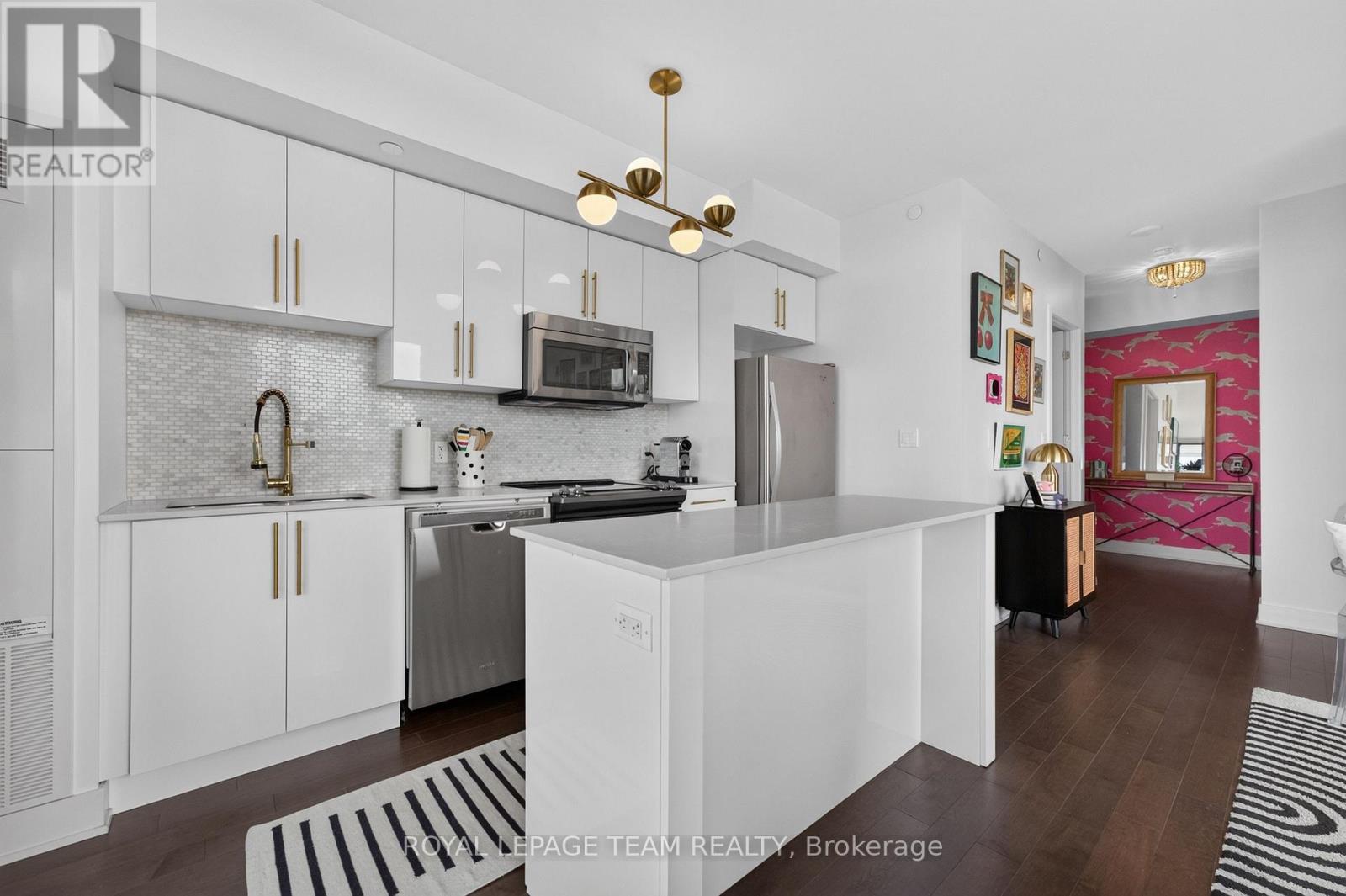 1 Bed, 1 Bath House for Sale in Ottawa – 1108 – 485 RICHMOND ROAD, Ottawa – MLS# X13643536 - Image 21