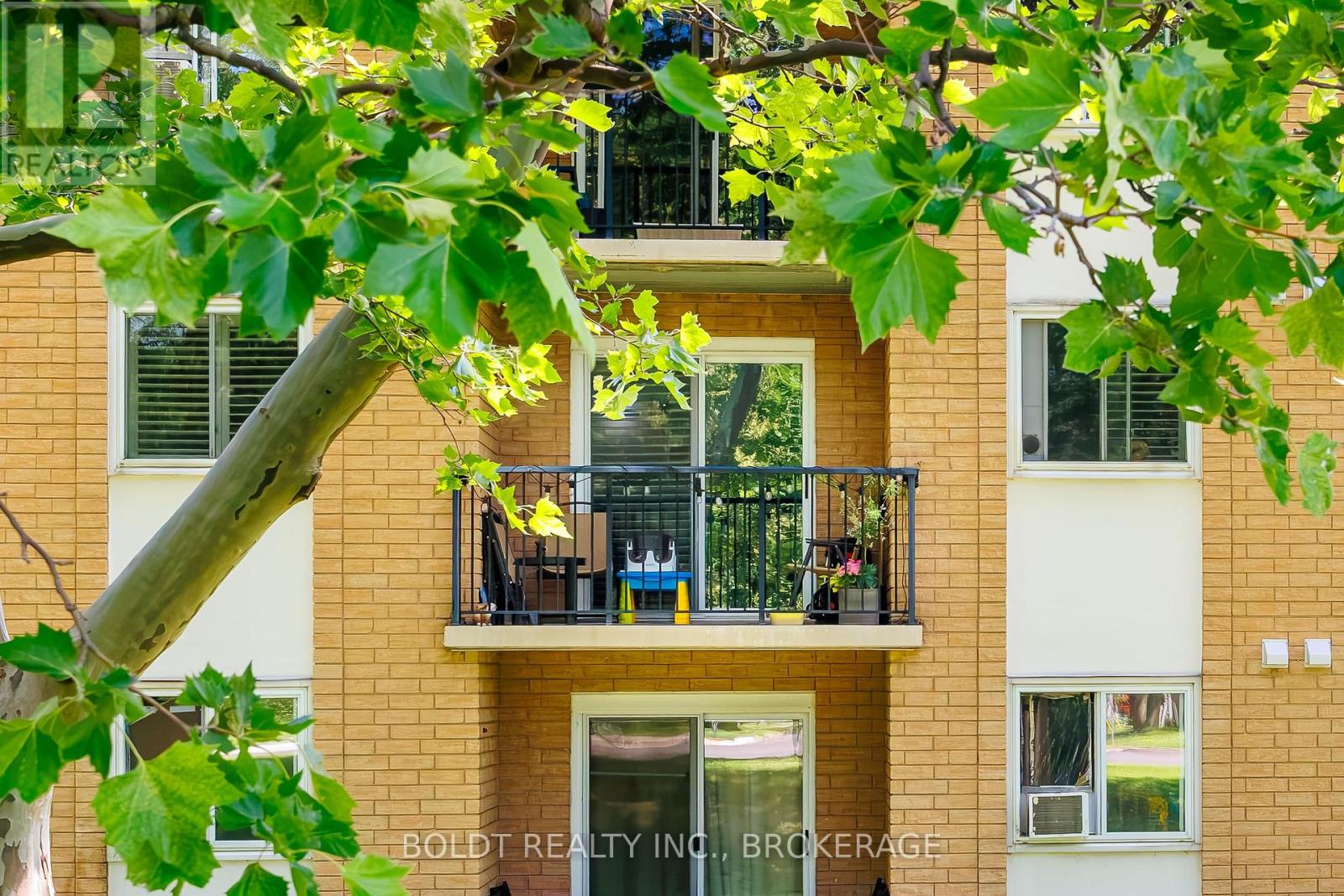 #210 6 WESTLAKE LANE - 14