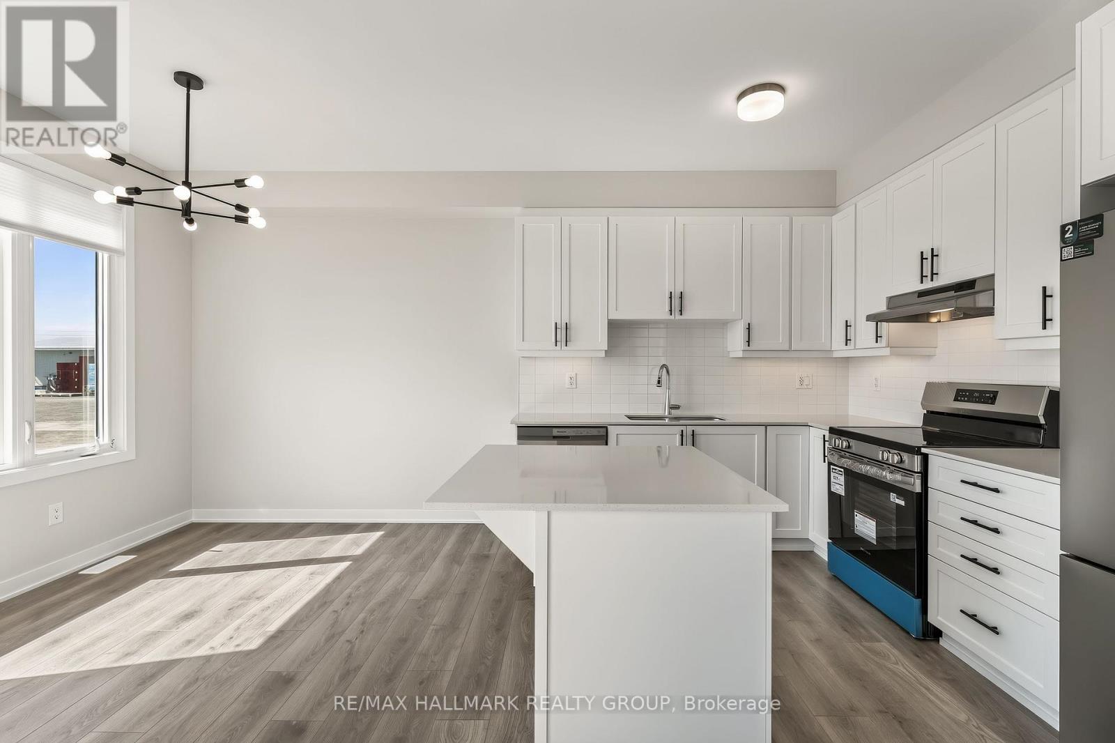 3 Bed, 4 Bath House for Rent in Ottawa – 747 HAFLINGER ROW, Ottawa – MLS# X13617084 - Image 24