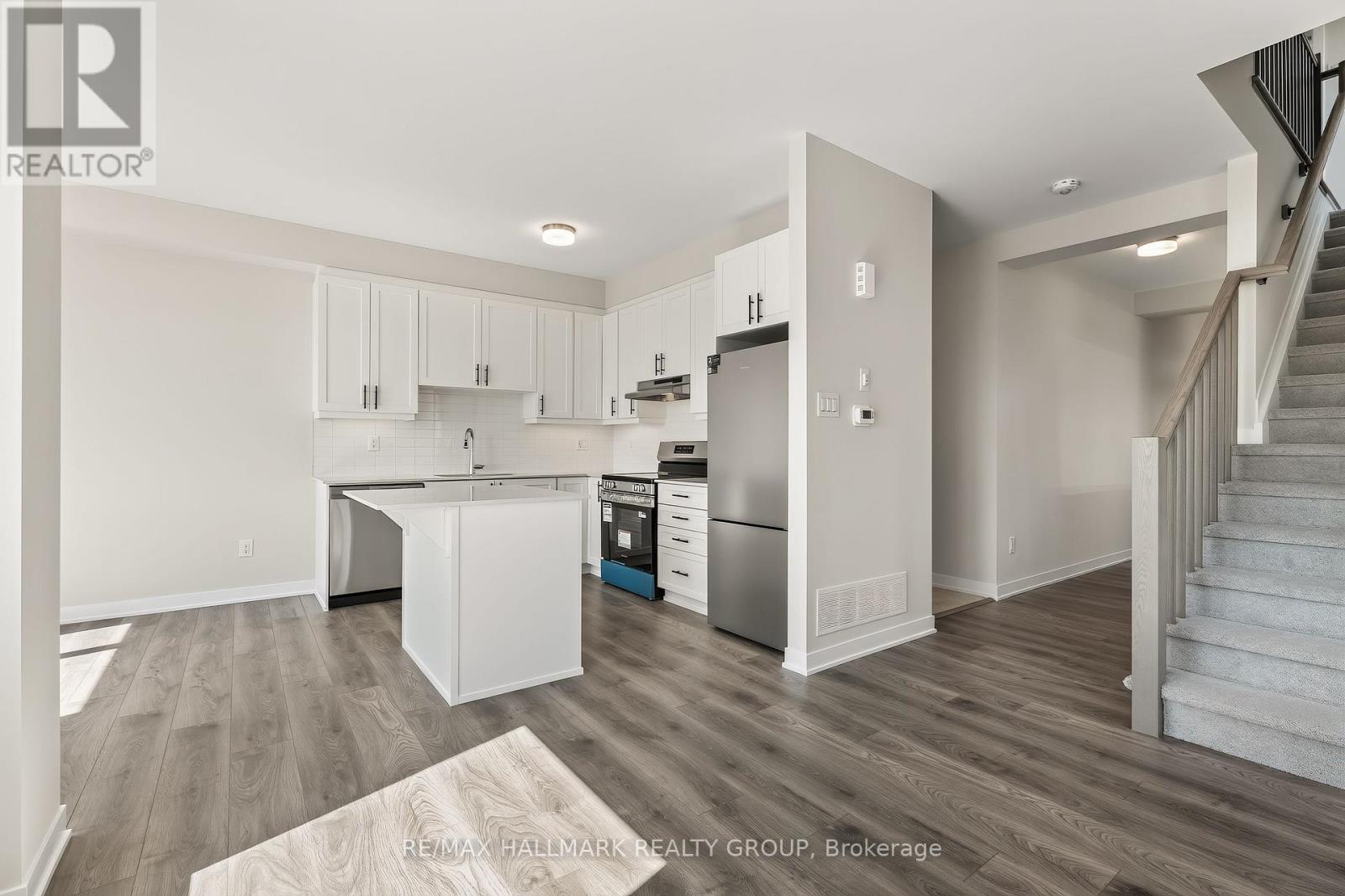 3 Bed, 4 Bath House for Rent in Ottawa – 747 HAFLINGER ROW, Ottawa – MLS# X13617084 - Image 22