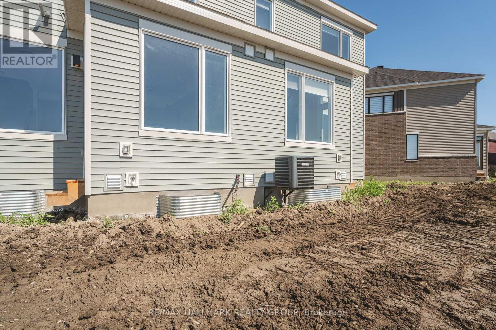 3 Bed, 4 Bath House for Rent in Ottawa – 747 HAFLINGER ROW, Ottawa – MLS# X13617084 - Image 60
