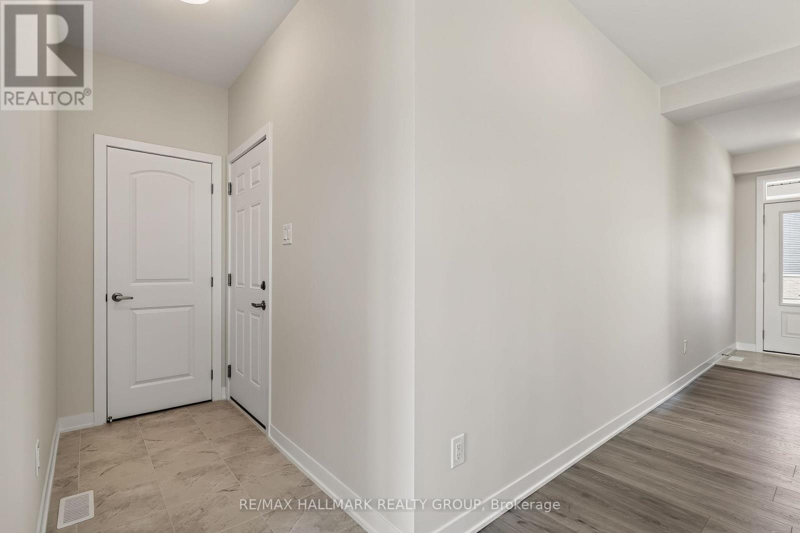 3 Bed, 4 Bath House for Rent in Ottawa – 747 HAFLINGER ROW, Ottawa – MLS# X13617084 - Image 18