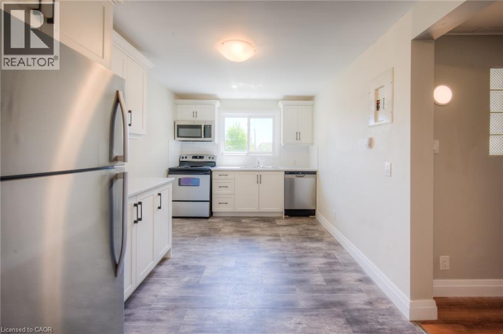 158 ERB Street E Unit# 33 — photo 3