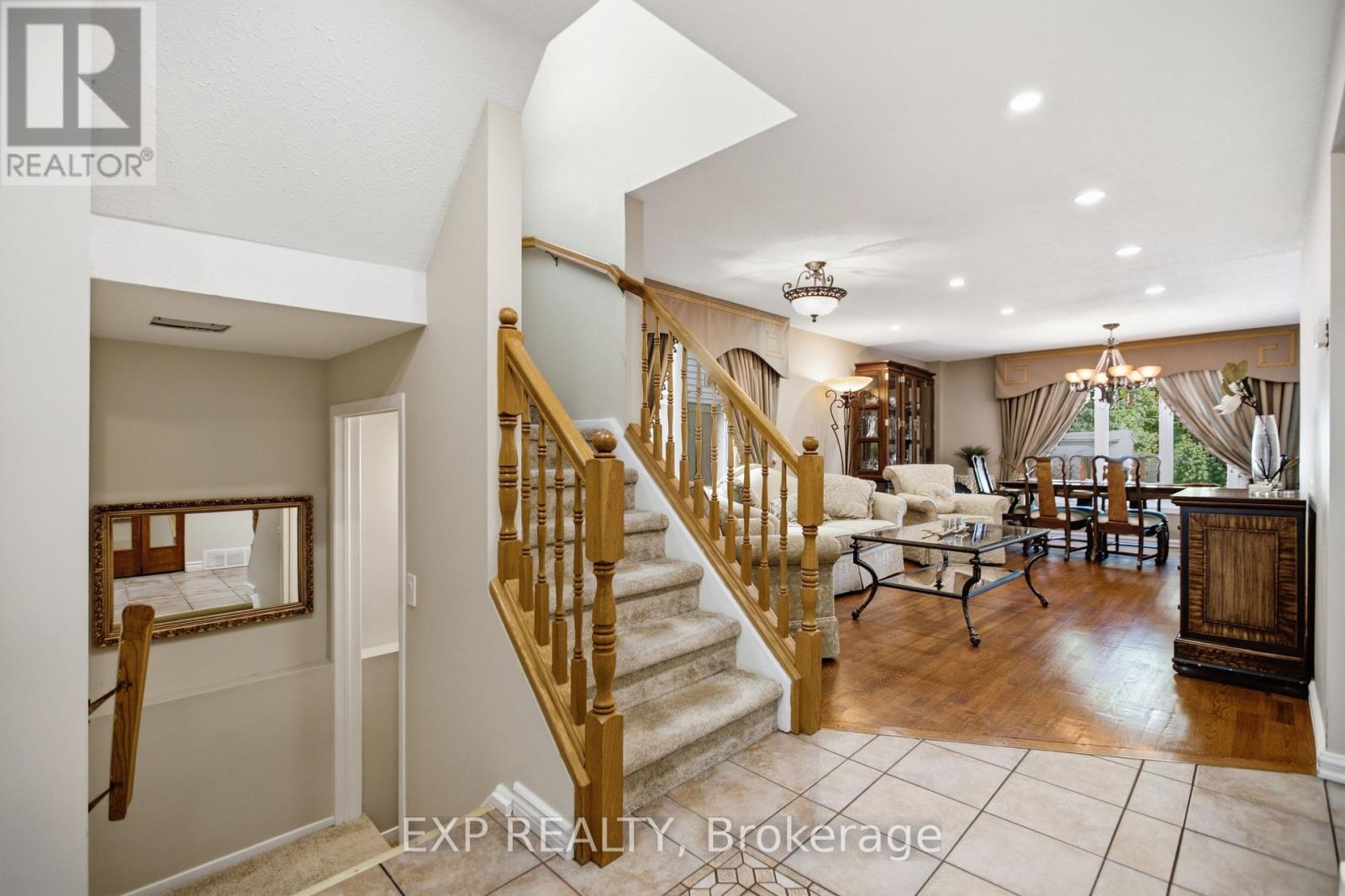 4 Bed, 4 Bath House for Sale in Ottawa – 42 VALLEY RIDGE STREET, Ottawa – MLS# X13631544 - Image 15